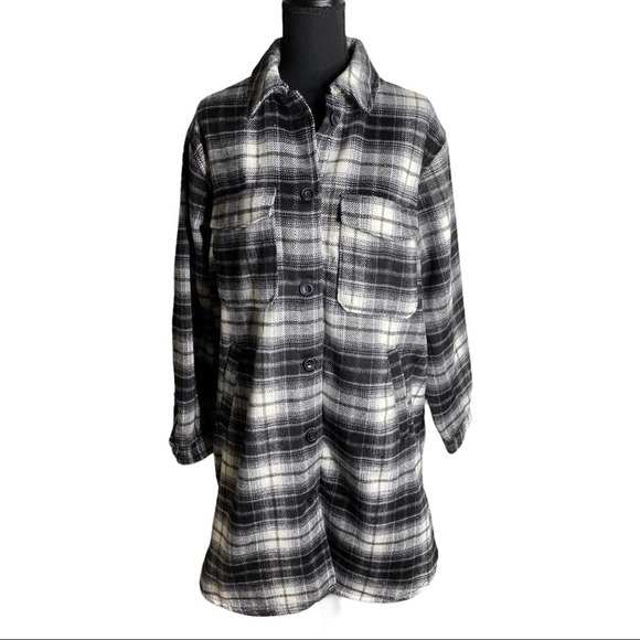 H&M Shacket Long Shirt Jacket Black and White Plaid Bloggers Favorite SMALL BNWT - Picture 4 of 9